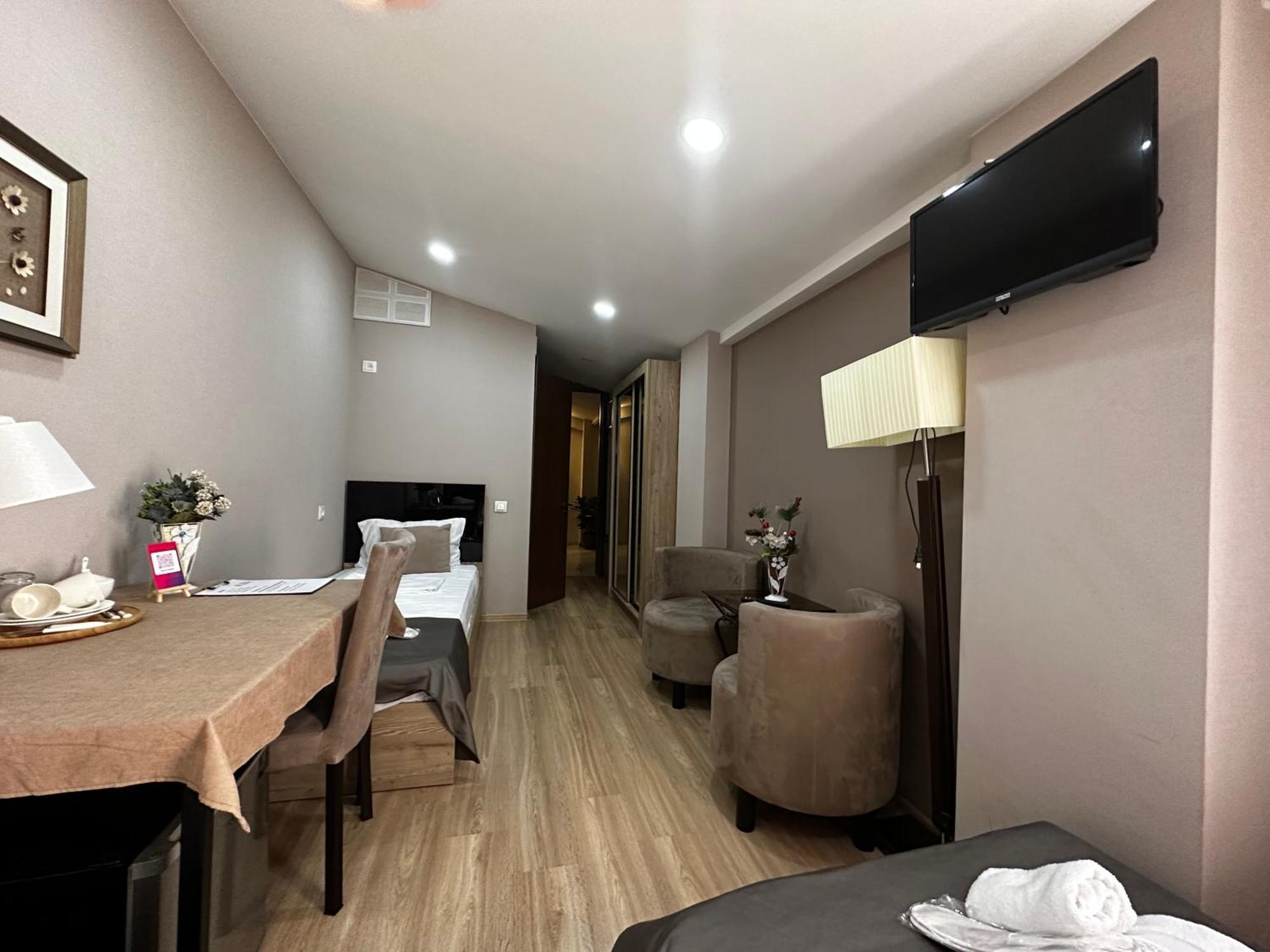 Terrace Tbilisi Center Hotel Ngoại thất bức ảnh