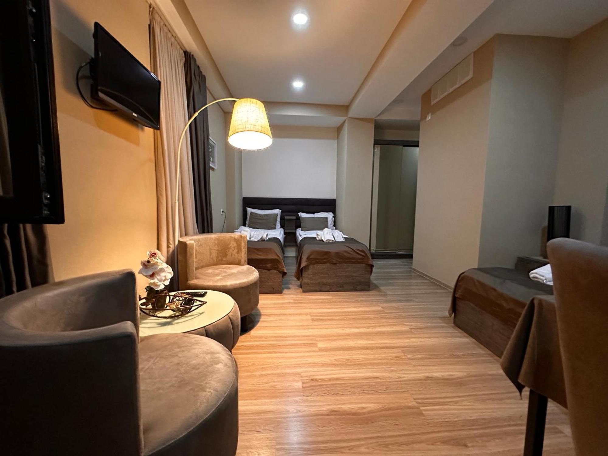 Terrace Tbilisi Center Hotel Ngoại thất bức ảnh